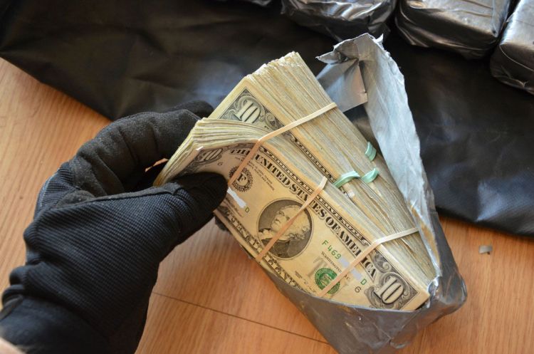 сюрприз, деньги