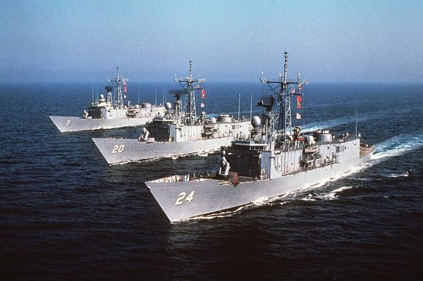 В Москве сообщили, что РФ предприняла меры для ликвидации американских фрегатов в Чёрном море