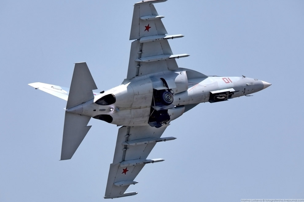 Умный истребитель Як-130