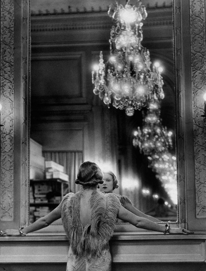 15. Девушка у зеркала, 1934 15. Девушка у зеркала, 1934 женщины из прошлого, история, фото