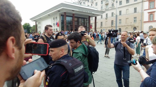 Депутат Водолацкий не исключил дебошей сторонников Навального на митинге в Москве