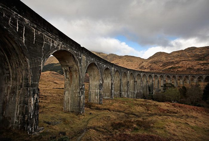 Мост. Виадук Гленфиннан, Шотландия.