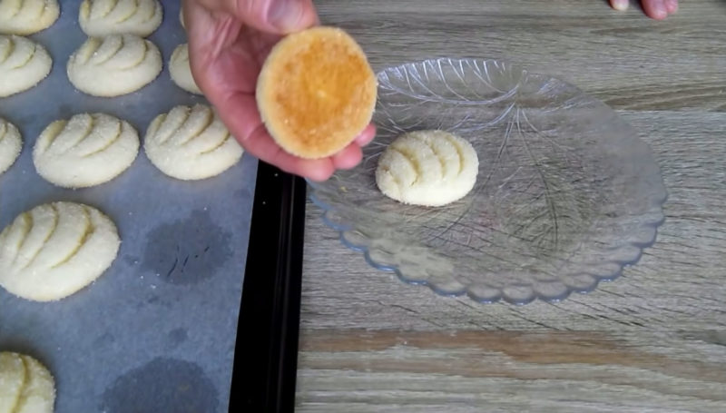 Это самое быстрое и вкусное печенье к чаю — попробуйте сами Это самое быстрое и вкусное печенье к чаю — попробуйте сами