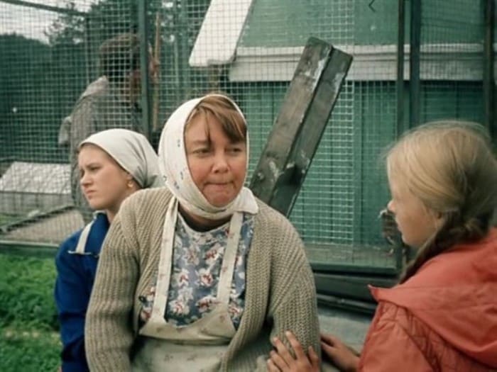 Кадр из фильма *Любовь и голуби*, 1984 | Фото: kino-teatr.ru Кадр из фильма *Любовь и голуби*, 1984 | Фото: kino-teatr.ru