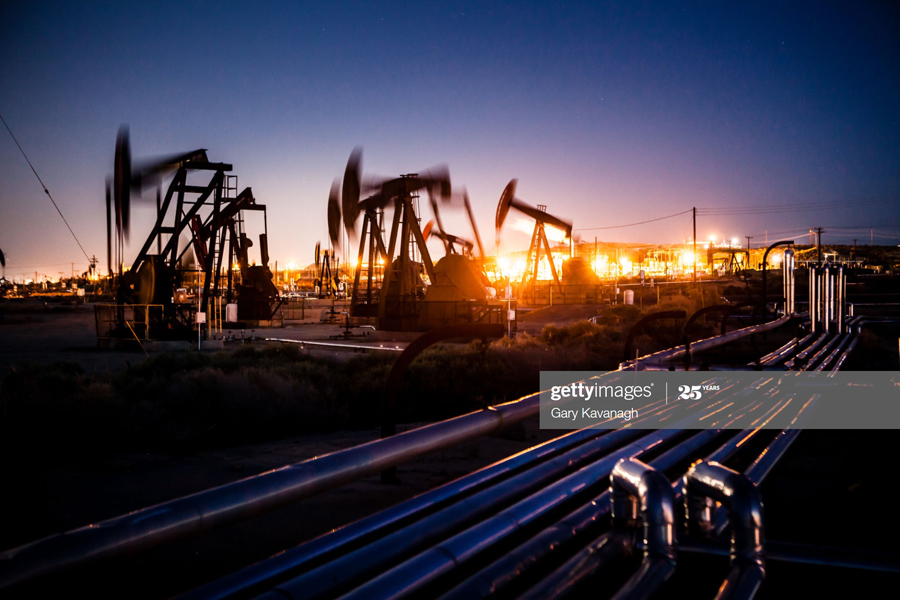 Oil pumpjacks Oil pumpjacks