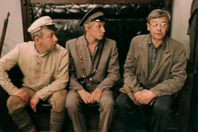 Александр Демьяненко в фильме «Зеленый фургон»