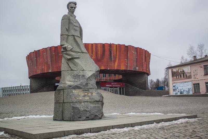 Репортаж Колорадского Таракана. В гостях у Миколы Островского