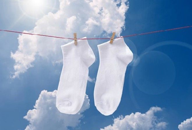 Белые — как новые! Простой лайфхак, который вернет носкам белизну