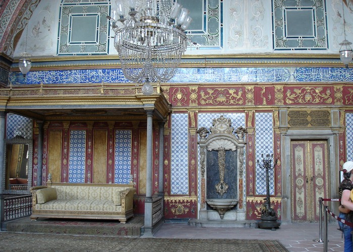 Интерьер гарема./ Фото: borhaber.net Интерьер гарема./ Фото: borhaber.net