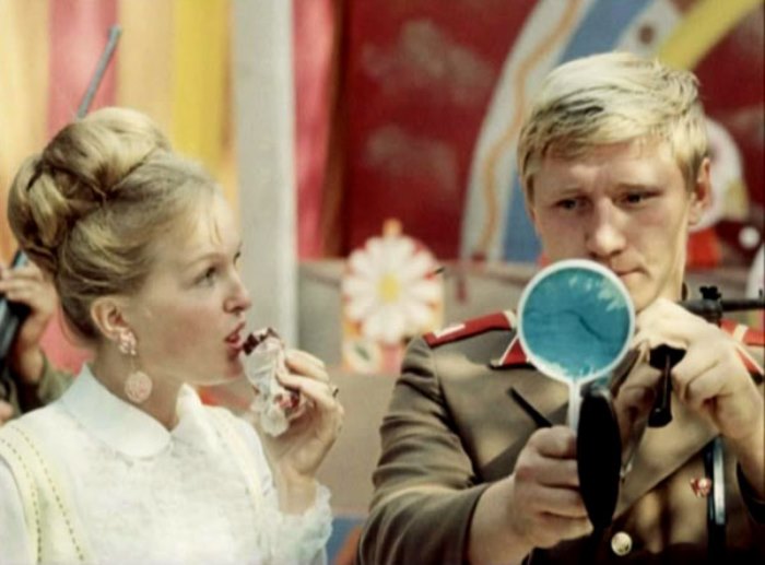 Кадр из фильма *Семь невест ефрейтора Збруева*, 1970 | Фото: kino-teatr.ru Кадр из фильма *Семь невест ефрейтора Збруева*, 1970 | Фото: kino-teatr.ru