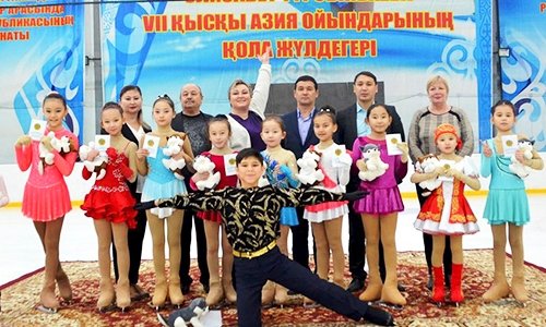 ФИГУРИСТКАМ ПРИСВОИЛИ СПОРТИВНЫЕ РАЗРЯДЫ