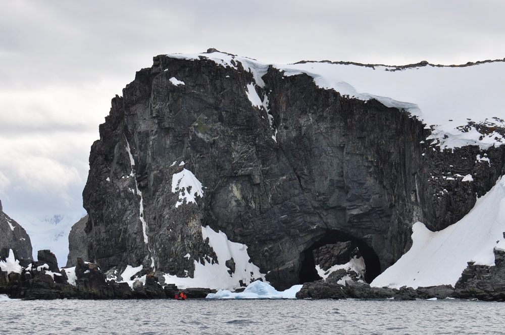 Антарктида. Скалистые лабиринты Spert Island и Школа Фотографии