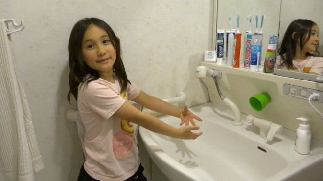Длину крана в раковине можно менять ванная ванная комната дизайн для дома необычно познавательно удобства япония японцы
