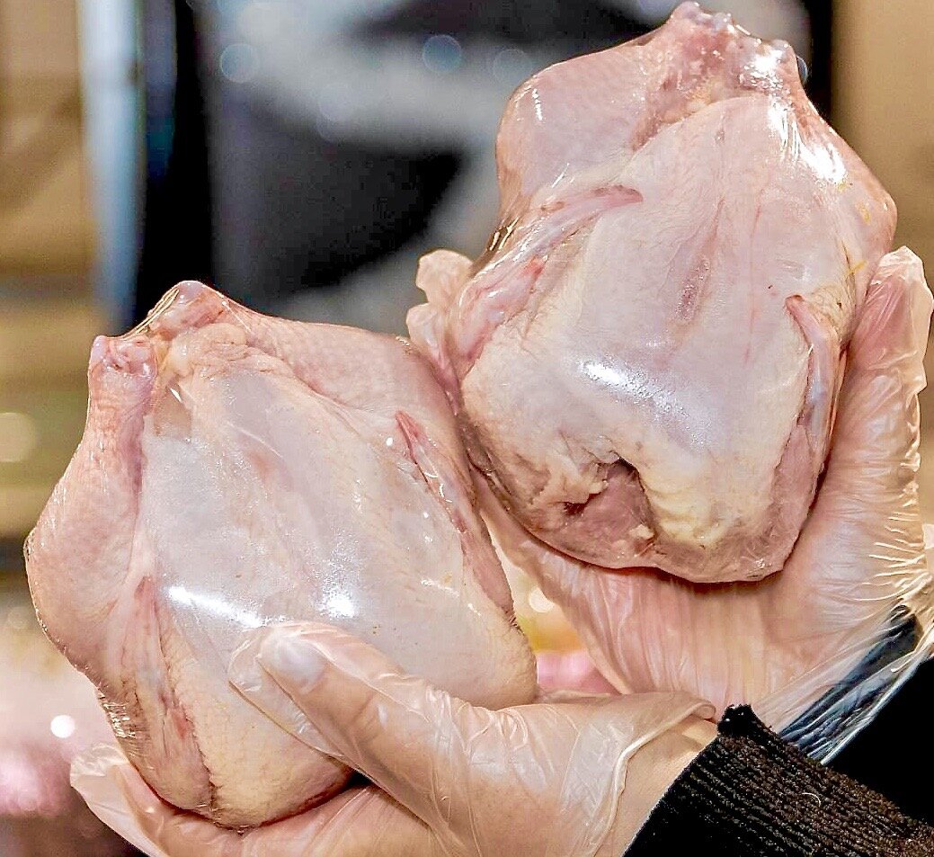 Цыплята корнишоны, с самым нежным и ароматным мясом.