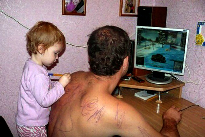 Весь в игре. Весь в игре.