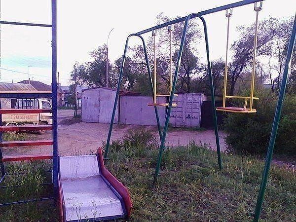 Детский смех не для этой площадки Немного промахнулись
(20 фото)