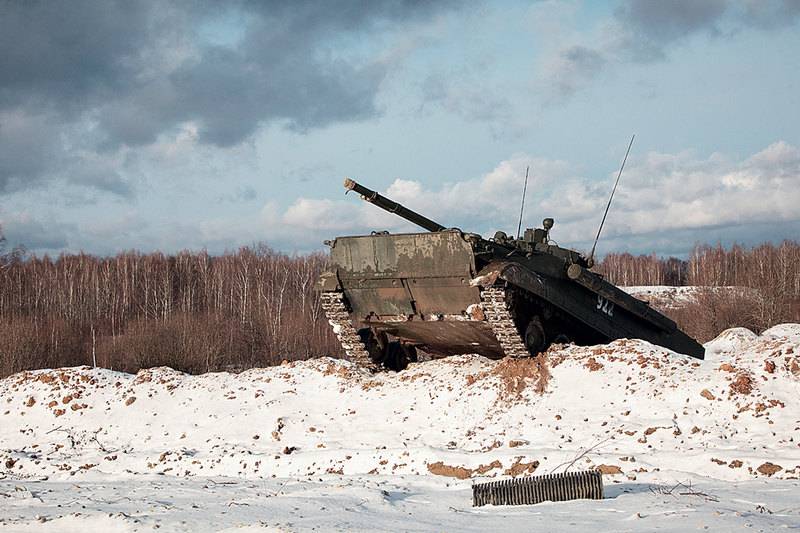Тест-драйв БМП-3: «Попмех» за штурвалом знаменитой машины Тест-драйв БМП-3: «Попмех» за штурвалом знаменитой машины
