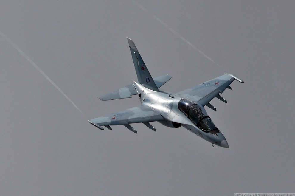 Умный истребитель Як-130