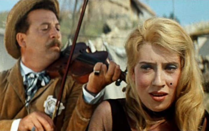 Кадр из фильма *Неуловимые мстители*, 1966 | Фото: kino-teatr.ru Кадр из фильма *Неуловимые мстители*, 1966 | Фото: kino-teatr.ru