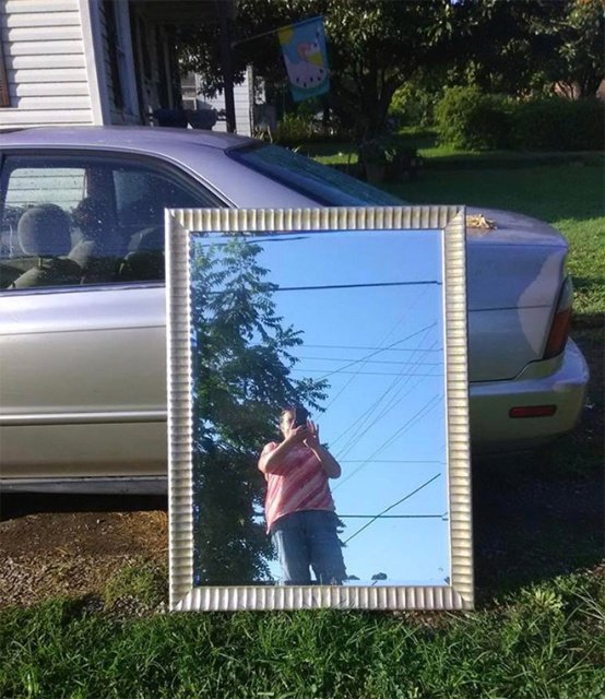 Люди продают зеркала Люди продают зеркала