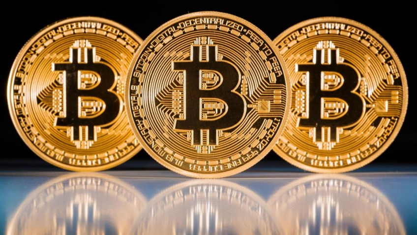 Китай обвалил курс биткойна