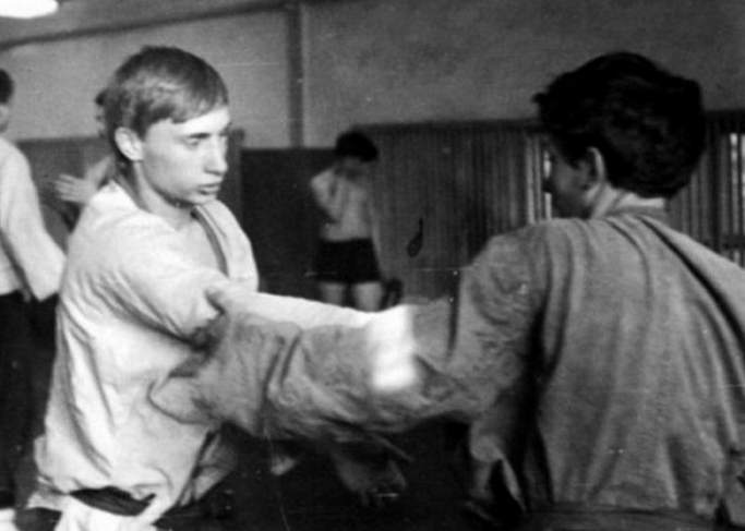 СССР. Наш Путин, его детство и юность в фотографиях СССР. Наш Путин, его детство и юность в фотографиях