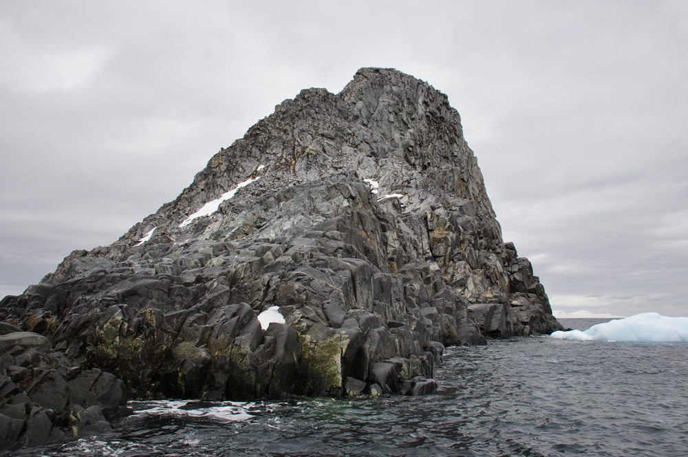 Антарктида. Скалистые лабиринты Spert Island и Школа Фотографии