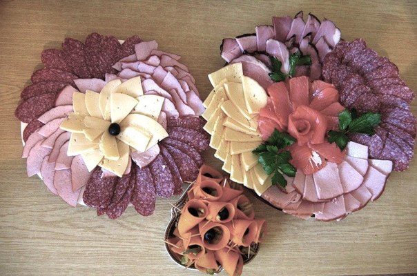НАРЕЗКА НА ПРАЗДНИЧНЫЙ СТОЛ: 55 ПРОСТЫХ И КРАСИВЫХ ИДЕЙ НАРЕЗКА НА ПРАЗДНИЧНЫЙ СТОЛ: 55 ПРОСТЫХ И КРАСИВЫХ ИДЕЙ