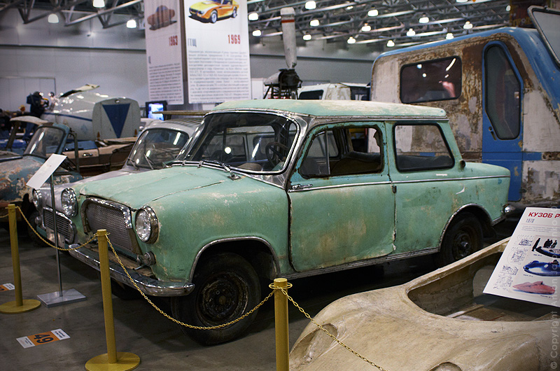 9119 Автосамоделки в галерее Олдтаймеров Ильи Сорокина