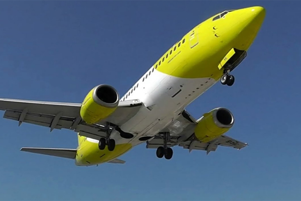 Boeing 737