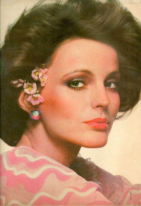 Энн Холбрук, 1976 год. Энн Холбрук, 1976 год.