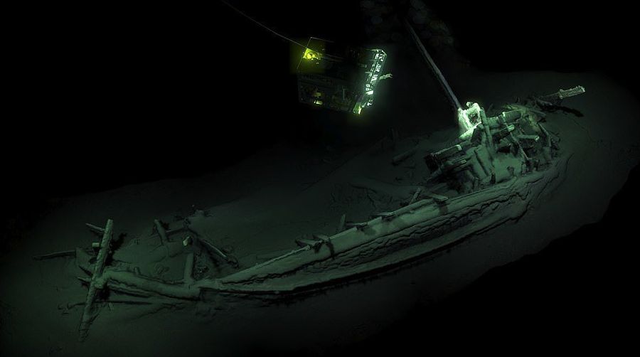 В Черном море обнаружен неповрежденный древнегреческий корабль возрастом 2400 лет! В Черном море обнаружен неповрежденный древнегреческий корабль возрастом 2400 лет!