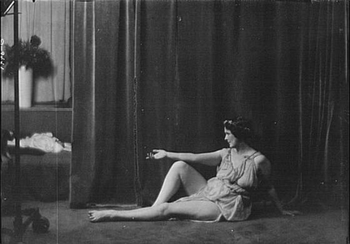 27 мая исполнилось 140 лет со дня рождения знаменитой танцовщицы, королевы танца «модерн», жены Сергея Есенина Айседоры Дункан
