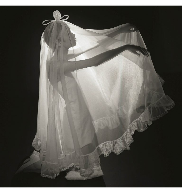 White-Weddings-Twiggy-British-Vogue-February-1967-©-Norman-Parkinson-768x816.jpg White-Weddings-Twiggy-British-Vogue-February-1967-©-Norman-Parkinson-768x816.jpg