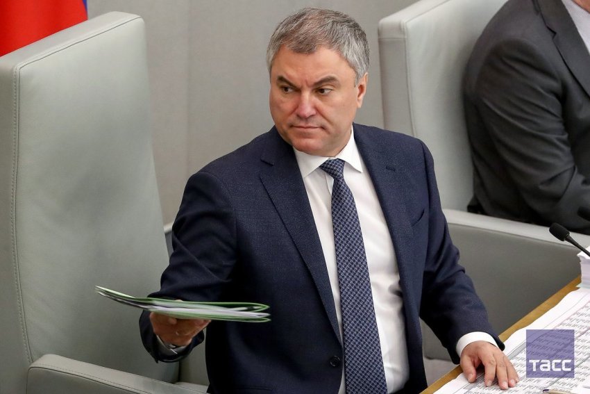 Кац – прикормыш Володина, торгующий его старыми троллейбусами