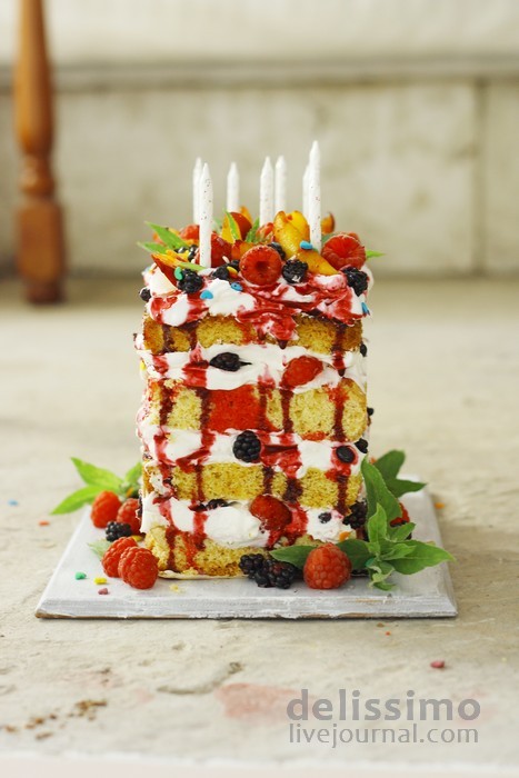 Торт с черникой , ежевикой и малиной / Blueberry, raspberry and blackberry cake Торт с черникой , ежевикой и малиной / Blueberry, raspberry and blackberry cake