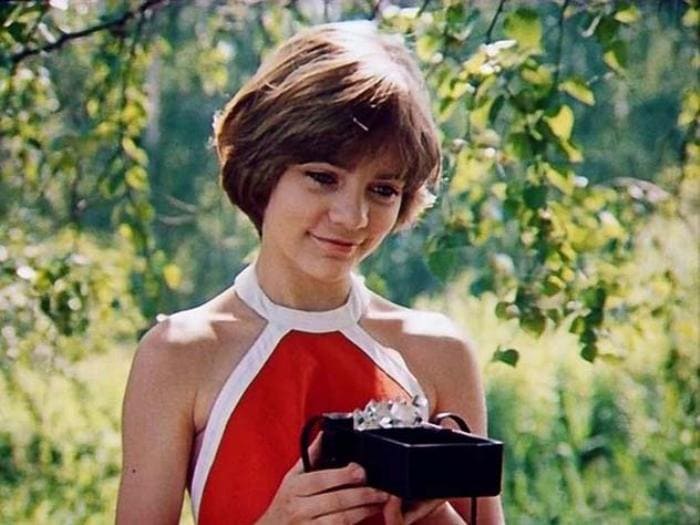 Алиса Селезнева в исполнении Натальи Гусевой стала кумиром советских школьников | Фото: eg.ru Алиса Селезнева в исполнении Натальи Гусевой стала кумиром советских школьников | Фото: eg.ru