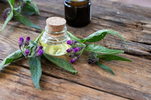 По данным современной науки, препараты окопника могут серьезно навредить печени