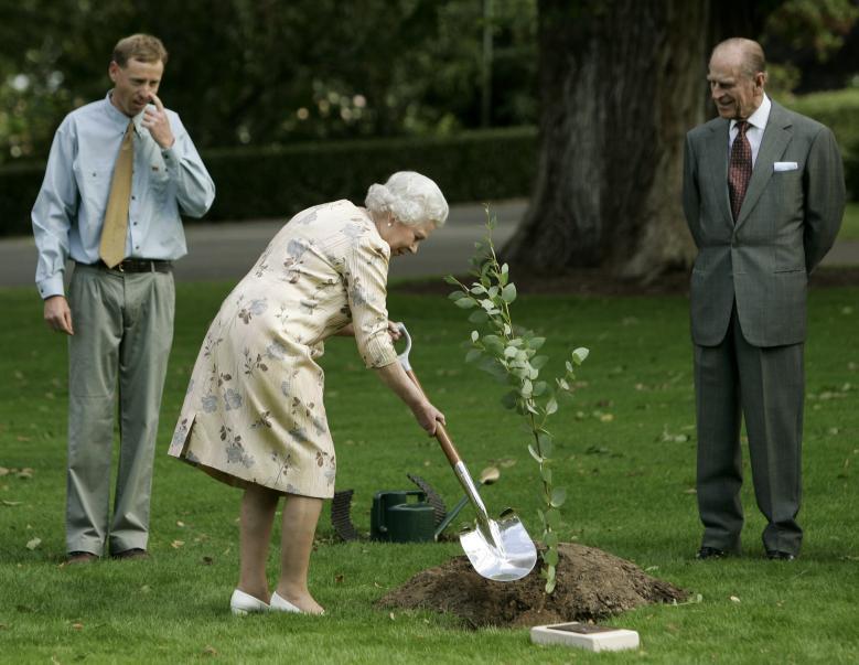 Королева Елизавета II 