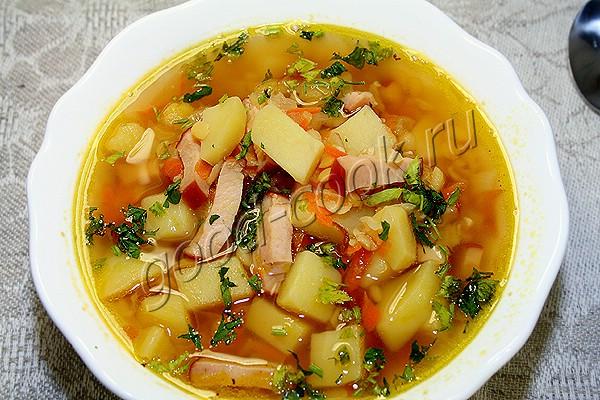 гороховый суп с копчёной курицей