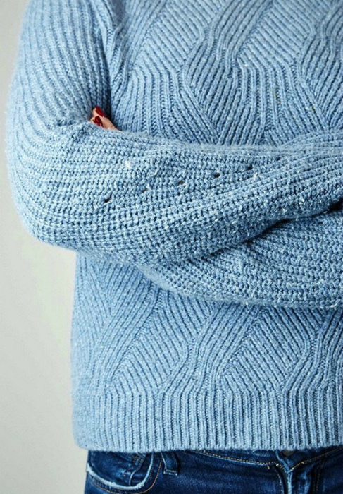 Выцветшая одежда и вещи с катышками. | Фото: legkovmeste.ru. Выцветшая одежда и вещи с катышками. | Фото: legkovmeste.ru.