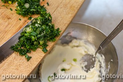 Фотографии рецепта Бутерброды с творожным сыром и красной рыбой, 02 Бутерброды с творожным сыром и красной рыбой, Шаг 02