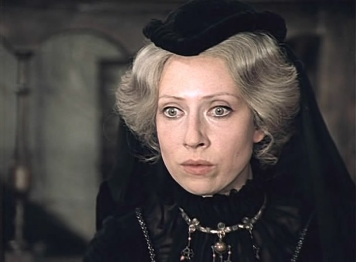 Инна Чурикова в фильме *Тот самый Мюнхгаузен*, 1979 | Фото: kino-teatr.ru Инна Чурикова в фильме *Тот самый Мюнхгаузен*, 1979 | Фото: kino-teatr.ru