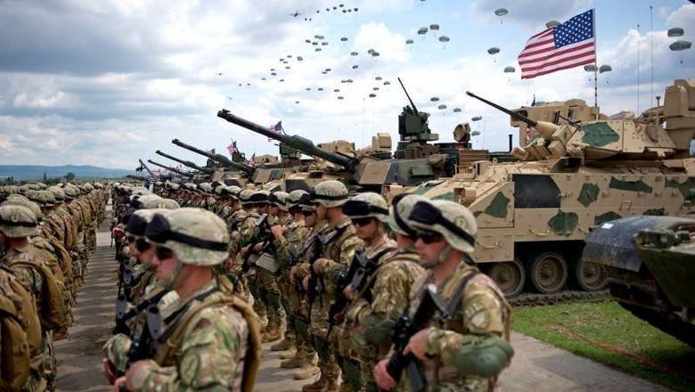 «США на грани гражданской войны»: Запад вновь хочет стать союзником России - Москва нам не враг «США на грани гражданской войны»: Запад вновь хочет стать союзником России - Москва нам не враг