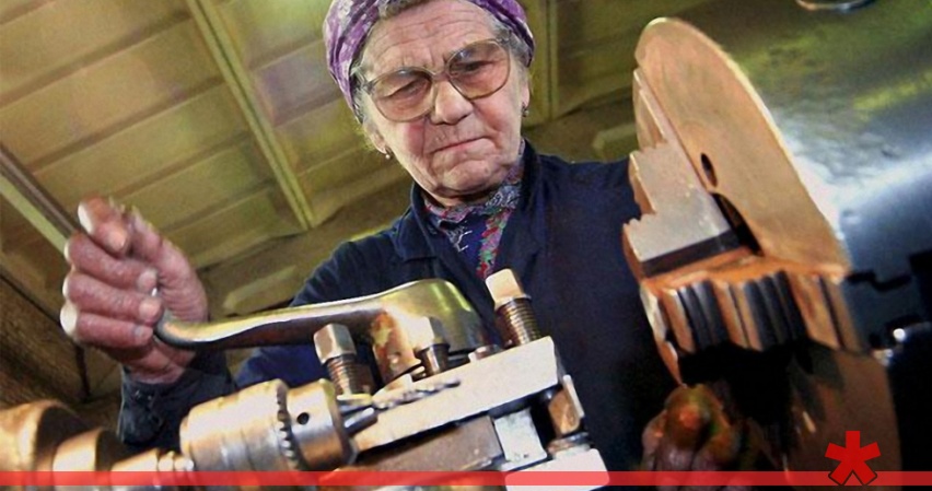 Пенсионный возраст для женщин могут снизить до 60 лет Пенсионный возраст для женщин могут снизить до 60 лет