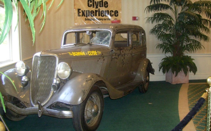  Ford Model 730  Deluxe Sedan,    