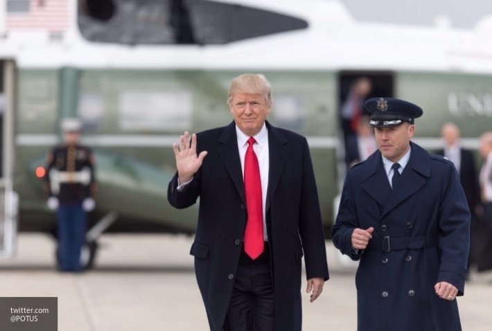 Трамп заявил, что автор книги о нем является психически больным человеком Трамп заявил, что автор книги о нем является психически больным человеком