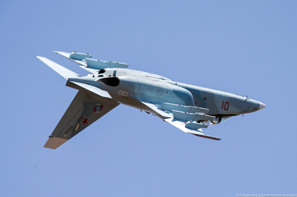 Умный истребитель Як-130