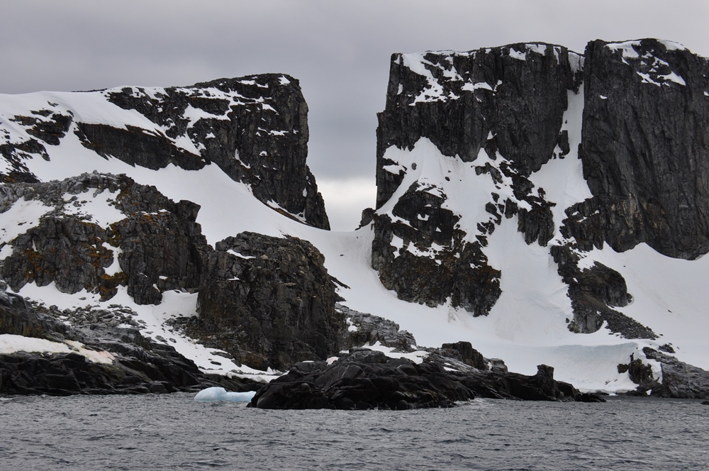 Антарктида. Скалистые лабиринты Spert Island и Школа Фотографии