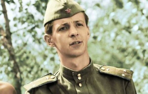 Сергей Иванов в фильме «В бой идут одни «старики» (1973)